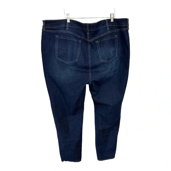 Torrid 24T‎ plus-size blue jeans - Picture 4 of 6